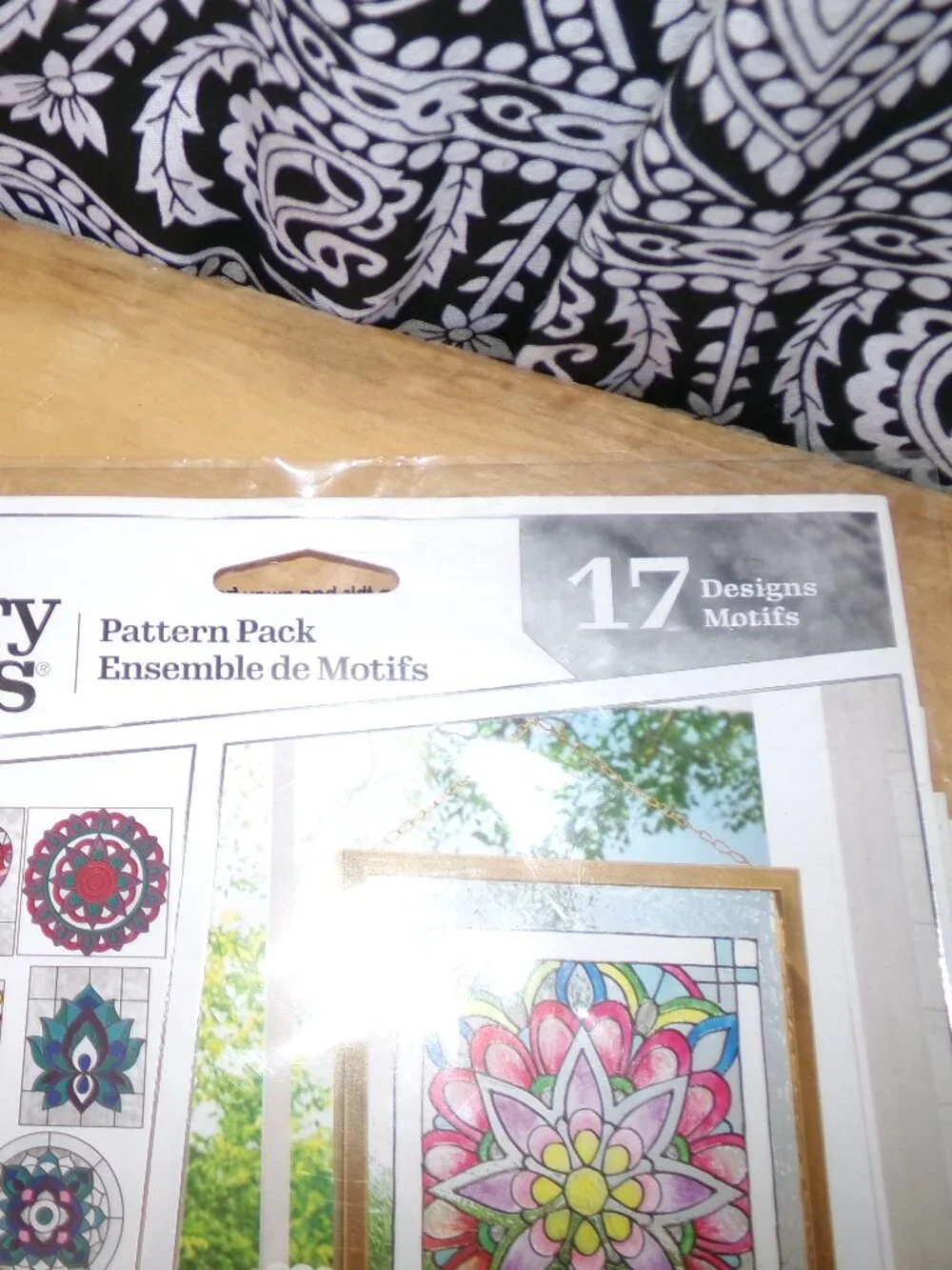 Plaid Gallery Glass NWT Pattern Pack - Mandala